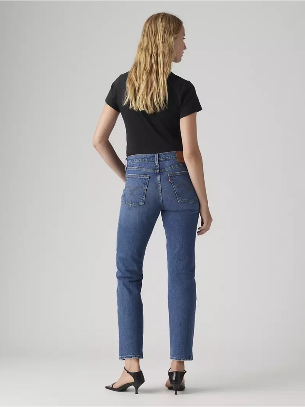 Levi’s Wedgie Straight Medium Wash Jeans - Picture 4 of 10